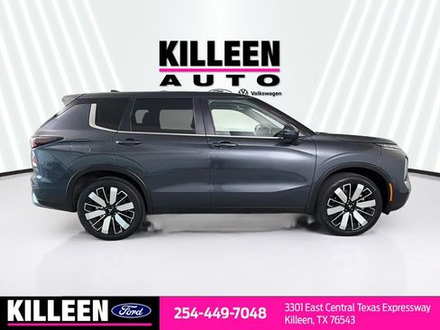 Used 2025 Mitsubishi Outlander SE FWD image 9