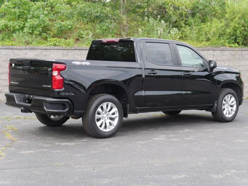 Certified 2022 Chevrolet Silverado 1500 Custom AWD/4WD image 8