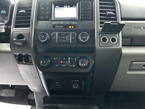 Used 2020 Ford F550 2WD Regular Cab Super Duty image 30