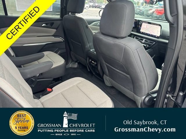 Used 2026 Chevrolet Traverse LT w/ Driver Confidence Package FWD image 25