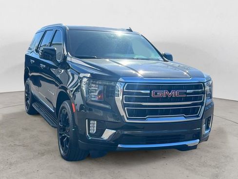 Used 2023 GMC Yukon SLT w/ SLT Premium Package AWD/4WD image 7