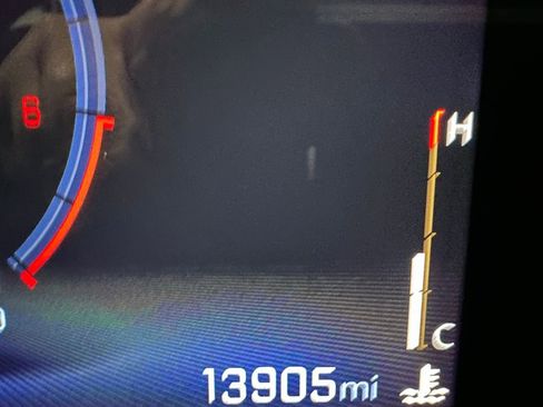 Used 2024 Chevrolet TrailBlazer LT w/ Convenience Package AWD/4WD image 24