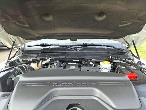 Used 2022 RAM 3500 Limited image 31