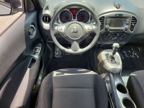 Used 2015 Nissan Juke S FWD image 12