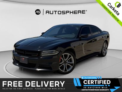Used 2018 Dodge Charger SXT w/ Blacktop Package