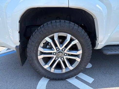 Used 2026 Toyota 4Runner Limited AWD/4WD image 27