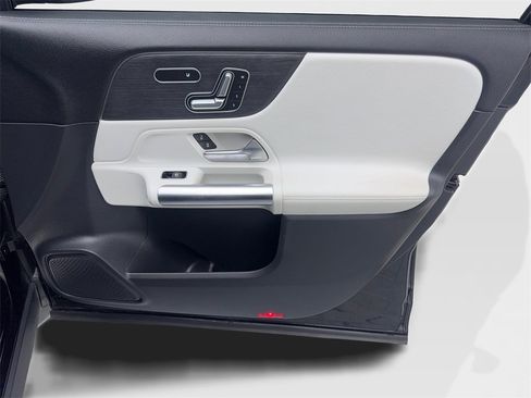 Used 2022 Mercedes-Benz GLA 35 AMG 4MATIC image 46