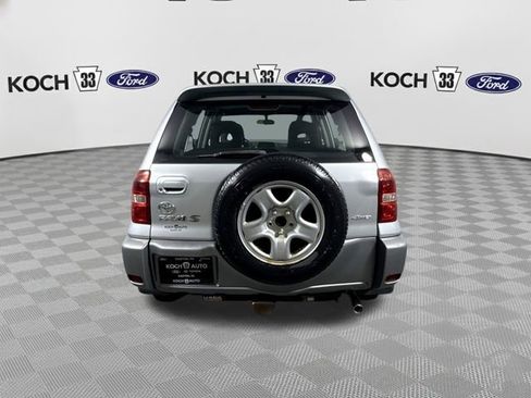 Used 2005 Toyota RAV4 4WD image 7