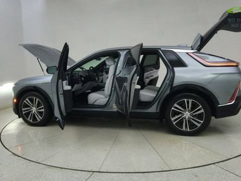 Used 2024 Cadillac Lyriq Luxury AWD/4WD image 75
