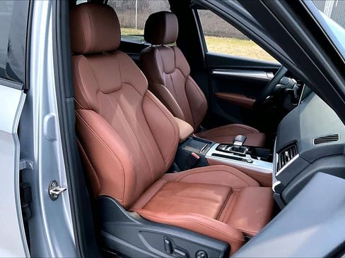 Certified 2024 Audi Q5 2.0T Prestige w/ Prestige Package image 10