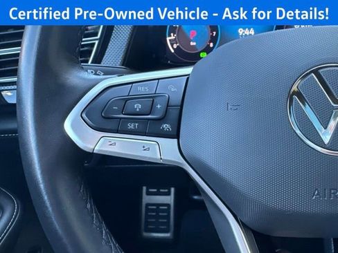 Certified 2025 Volkswagen Atlas Cross Sport SEL R-Line AWD/4WD image 17
