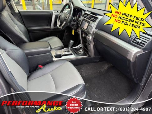 Used 2018 Toyota 4Runner SR5 Premium image 8