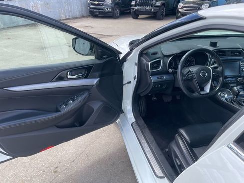 Used 2017 Nissan Maxima 3.5 SL FWD image 10