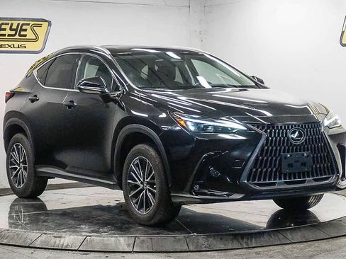 Used 2024 Lexus NX 250 FWD image 5