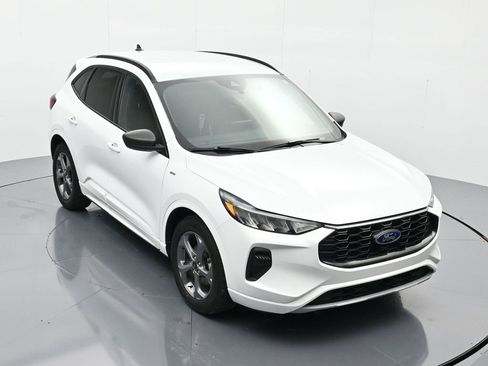 Used 2023 Ford Escape ST-Line image 30