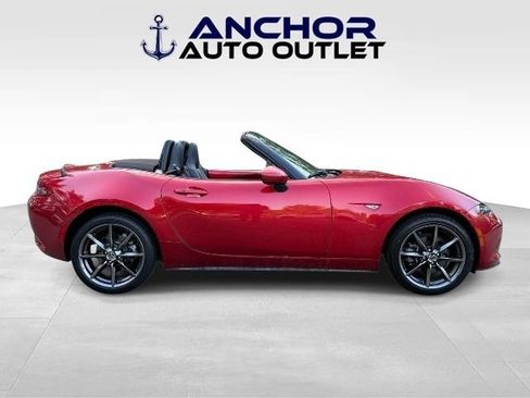 Used 2016 MAZDA MX-5 Miata Grand Touring RWD image 9