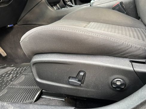 Used 2019 Dodge Charger R/T RWD image 12