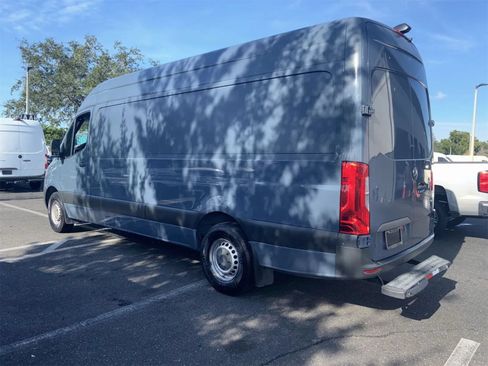 Used 2019 Mercedes-Benz Sprinter 2500 170 Extended Cargo image 2