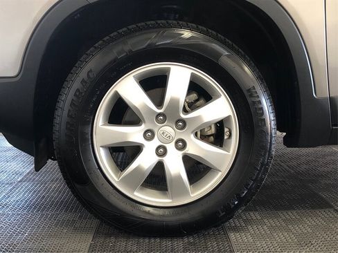 Used 2012 Kia Sorento LX image 28