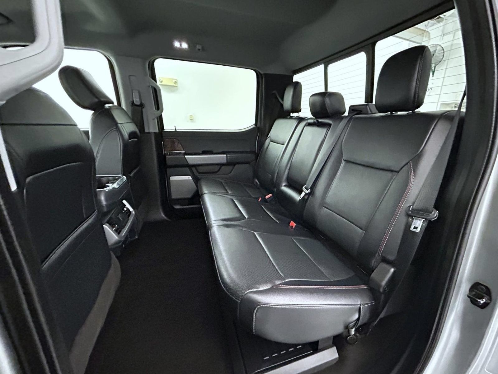 Used 2022 Ford F150 Lariat AWD/4WD image 19