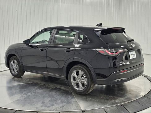 New 2026 Honda HR-V LX image 3