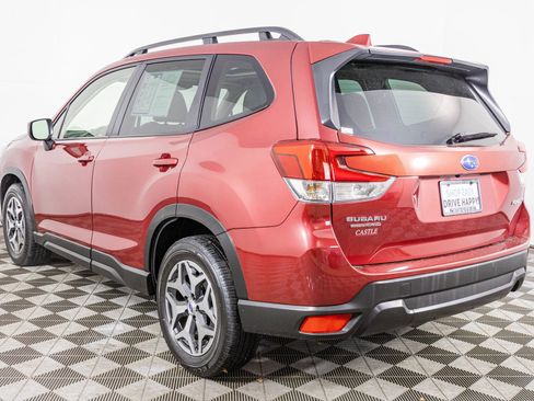 Used 2023 Subaru Forester Premium image 19