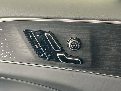 New 2026 Cadillac Lyriq V image 23