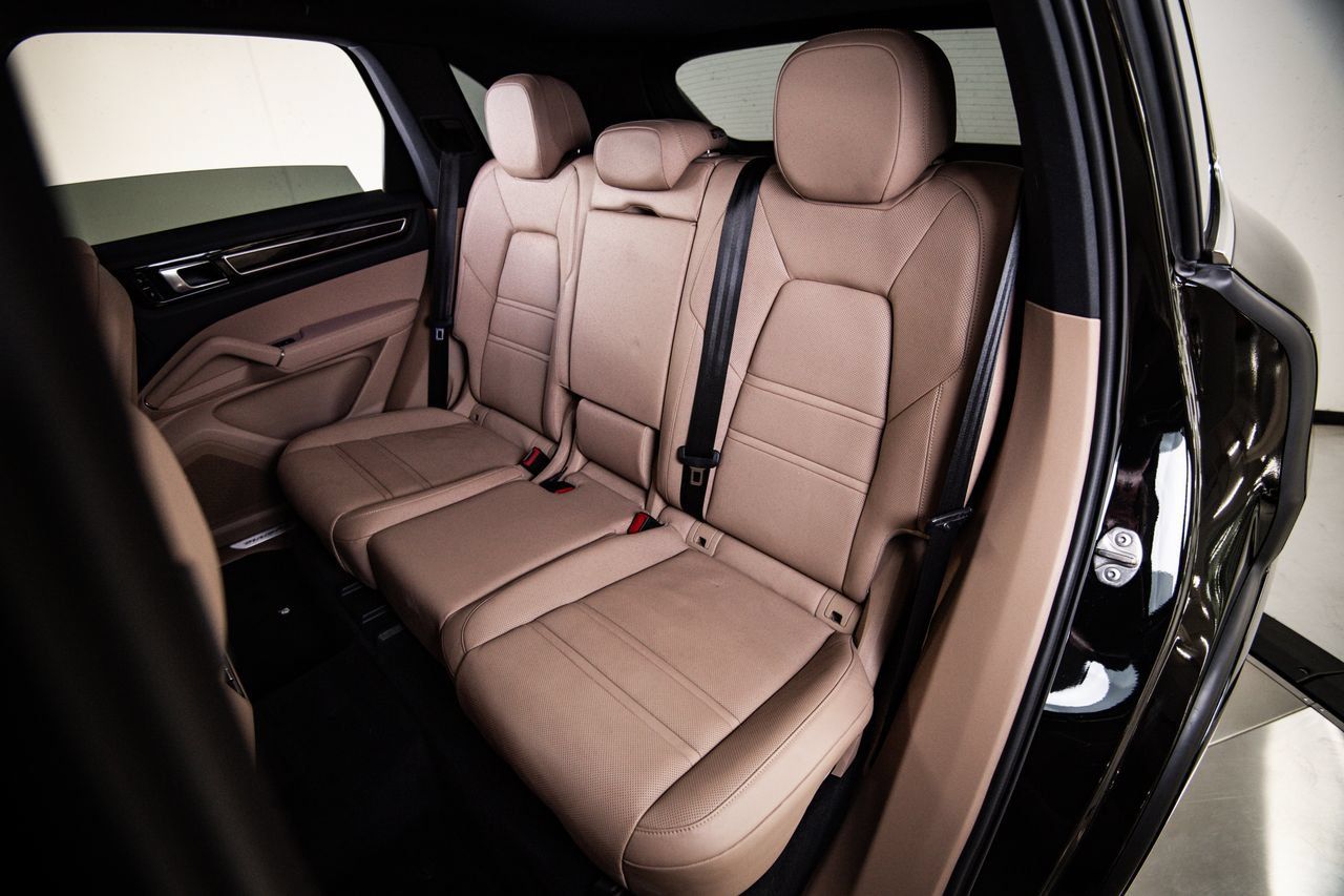 Used 2019 Porsche Cayenne AWD/4WD image 23