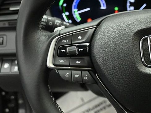 Used 2019 Honda Insight Touring image 12
