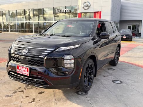 New 2026 Nissan Rogue SL image 4