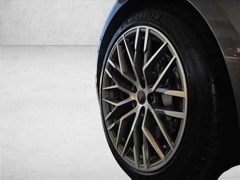 Used 2018 Audi R8 V10 plus image 10