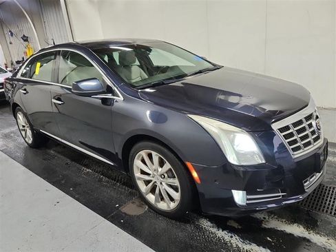 Used 2014 Cadillac XTS Luxury w/ Driver Awareness Package image 3