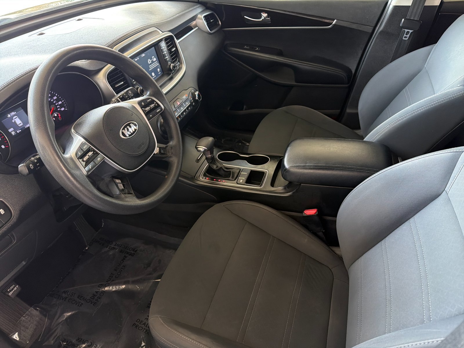 Used 2019 Kia Sorento L FWD image 9