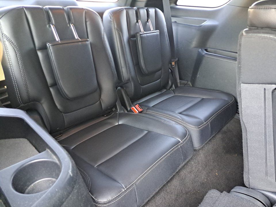 Used 2018 Ford Explorer Limited AWD/4WD image 17