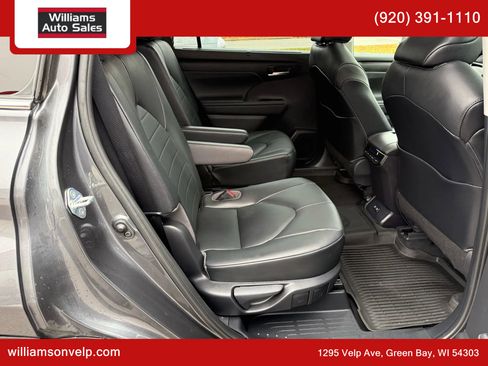 Used 2020 Toyota Highlander XLE image 15