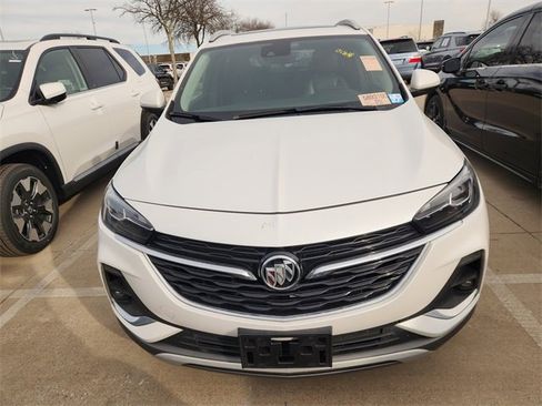 Used 2020 Buick Encore GX Essence w/ Experience Buick Package image 2