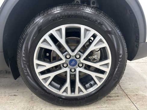 Used 2022 Ford Escape SEL w/ Technology Package image 7