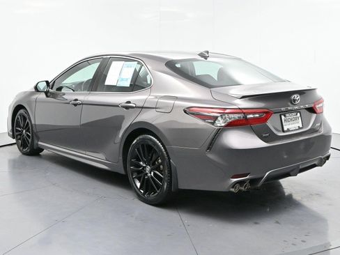 Used 2022 Toyota Camry XSE w/ Carpet Mat Package (TMS) FWD image 5