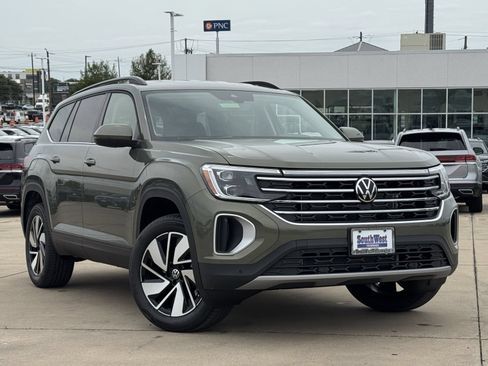 New 2026 Volkswagen Atlas SE AWD/4WD image 2