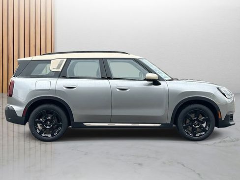 New 2026 MINI Cooper Countryman S image 2