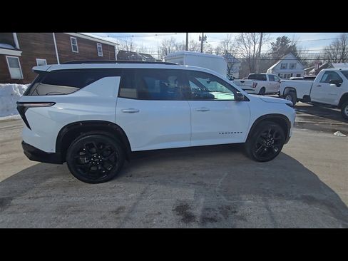 New 2026 Chevrolet Traverse RS image 9