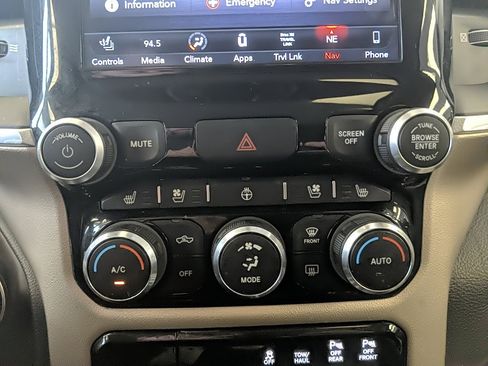 Used 2019 RAM 1500 Laramie image 20