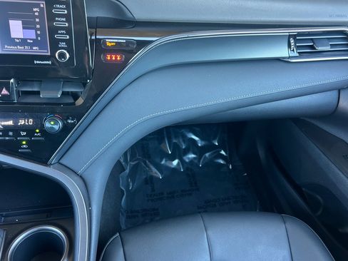 Used 2023 Toyota Camry SE FWD image 29