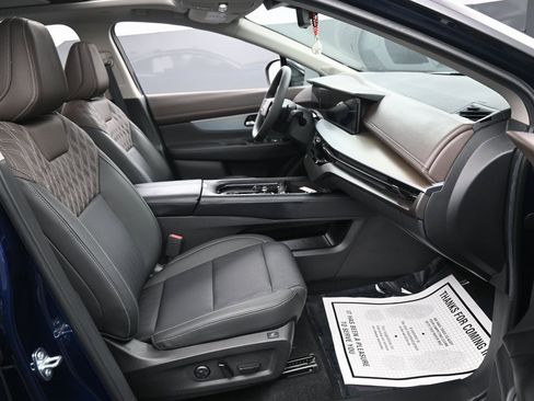 Used 2025 Nissan Murano Platinum w/ Cargo Package image 35