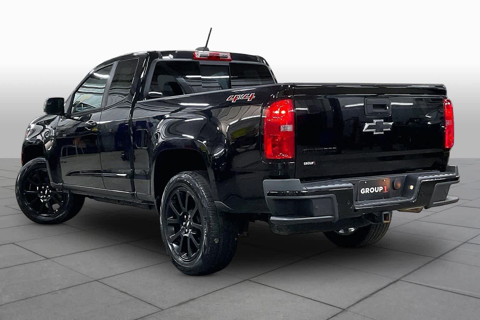 Used 2020 Chevrolet Colorado LT w/ Colorado RST Special Edition AWD/4WD image 12