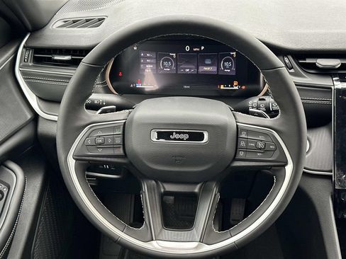 New 2026 Jeep Grand Cherokee L 4WD image 21