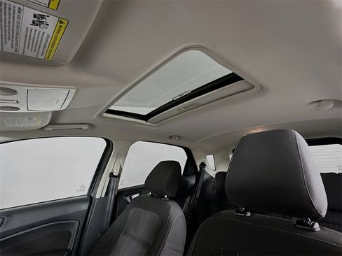 Used 2021 Ford EcoSport SE w/ SE Convenience Package image 14