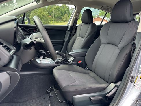 Used 2022 Subaru Impreza 2.0i AWD/4WD image 9