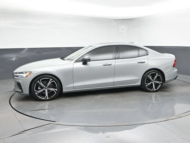 Used 2025 Volvo S60 B5 Plus FWD image 6