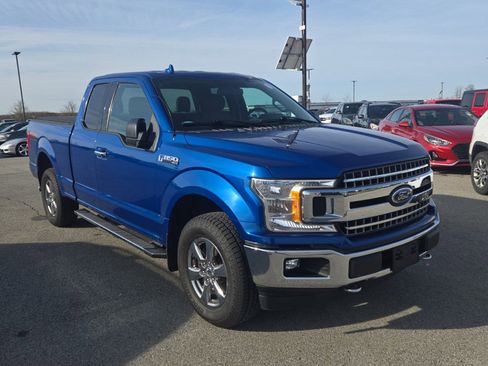 Used 2018 Ford F150 XLT w/ Equipment Group 302A Luxury image 3
